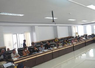Rapat Banggar DPRD Kendari dan TAPD Bahas Perubahan APBD Tahun 2023 Rapat Banggar DPRD Kendari dan TAPD Bahas Perubahan APBD Tahun 2023