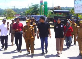 Komisi II DPRD Kendari Tinjau Tempat Relokasi Pedagang Kali Kadia Komisi II DPRD Kendari Tinjau Tempat Relokasi Pedagang Kali Kadia