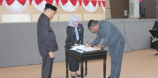 DPRD dan Pemkot Kendari Sepakati Perubahan KUA dan PPAS Tahun 2023 DPRD dan Pemkot Kendari Sepakati Perubahan KUA dan PPAS Tahun 2023