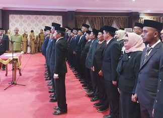 Pemprov Sultra Melantik 9 Pejabat Eselon II Pemprov Sultra Melantik 9 Sejumlah Pejabat Eselon II