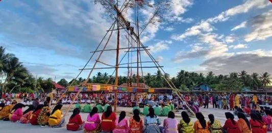 Festival Kabuenga Pulau Kapota Ramaikan Wakatobi Festival Kabuenga Pulau Kapota Ramaikan Wakatobi