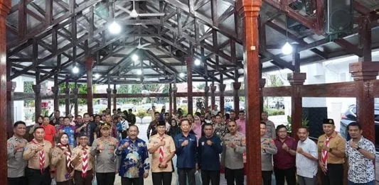 Pemkab Bombana Sambut 500 Peserta Pertikarada II Sultra Pemkab Bombana Sambut 500 Peserta Pertikarada II Sultra