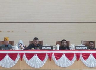 Pemkot Kendari Serahkan Materi APBD Perubahan Tahun 2023 Pemkot Kendari Serahkan Materi APBD Perubahan Tahun 2023