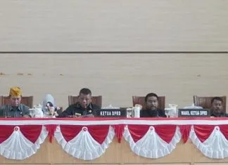 Pemkot Kendari Serahkan Materi APBD Perubahan Tahun 2023 Pemkot Kendari Serahkan Materi APBD Perubahan Tahun 2023