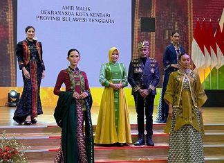 Dekranasda Kendari Tampilkan Tenunan Khasnya di Pameran Kriyanusa Jakarta Dekranasda Kendari Tampilkan Tenunan Khasnya di Pameran Kriyanusa Jakarta