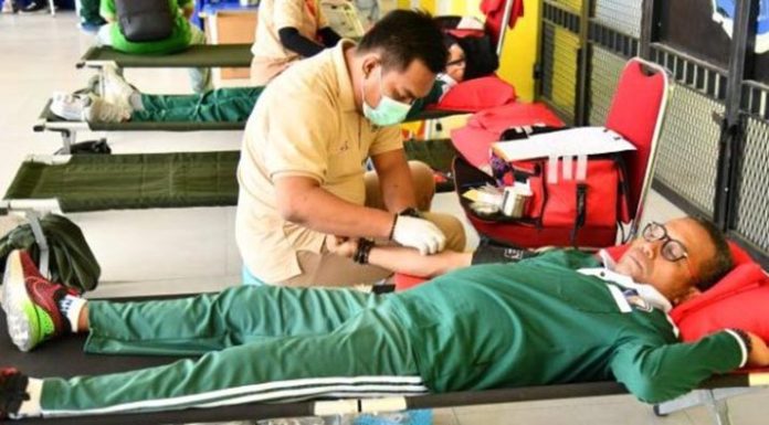 donordaraha_uho UHO Kendari Gelar Donor Darah untuk Merayakan Dies Natalis ke-42
