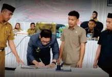 DPRD dan Pemkab Buton Tengah Sepakati Perubahan KUA-PPAS APBD 2023 DPRD dan Pemkab Buton Tengah Sepakati Perubahan KUA-PPAS APBD 2023