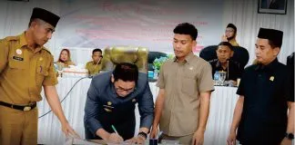 DPRD dan Pemkab Buton Tengah Sepakati Perubahan KUA-PPAS APBD 2023 DPRD dan Pemkab Buton Tengah Sepakati Perubahan KUA-PPAS APBD 2023