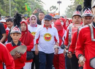Pj Gubernur Sultra Apresiasi Jalan Sehat LAT Kota Kendari Pj Gubernur Sultra Apresiasi Jalan Sehat LAT Kota Kendari