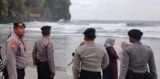 Pantai Taipa Ditutup Sementara, Satu Pelajar Masih Hilang Pantai Taipa Ditutup Sementara, Satu Pelajar Masih Hilang