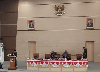 DPRD Kendari Setujui Raperda Pajak dan Retribusi Daerah DPRD Kendari Setujui Raperda Pajak dan Retribusi Daerah