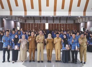 Bupati Konawe Selatan Perpanjang Kontrak 782 PPPK Bupati Konawe Selatan Perpanjang Kontrak 782 PPPK