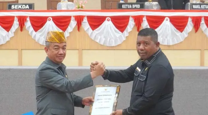 DPRD Kendari Terima Materi Raperda Pajak dan Retribusi Daerah