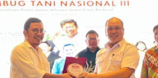 Bupati Konut Hadiri Serikat Petani Kelapa Sawit Indonesia Bupati Konut Hadiri Serikat Petani Kelapa Sawit Indonesia