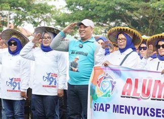 IKA SMAN 1 Wawotobi Gelar Reuni Akbar, Ruksamin: Alumni Layak Lahirkan Pemimpin Sultra IKA SMAN 1 Wawotobi Gelar Reuni Akbar, Ruksamin: Alumni Layak Lahirkan Pemimpin Sultra