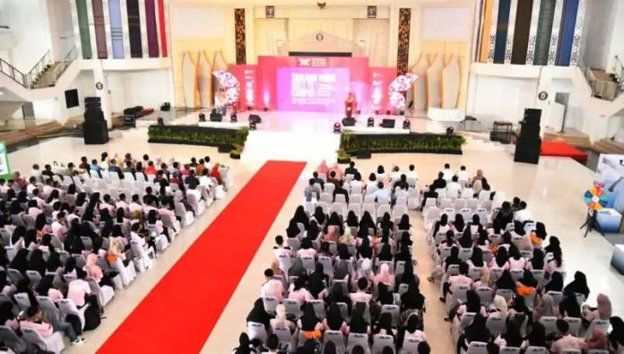 Srikandi BUMN Goes To Campus UHO Jadi Ajang Inspirasi bagi Mahasiswa