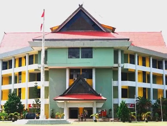 8 Program Studi Favorit Universitas Halu Oleo (UHO) Kendari 8 Program Studi Favorit Universitas Halu Oleo (UHO) Kendari