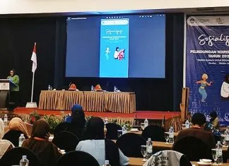 Tina Nur Alam Ajak Masyarakat Sinergi Lestarikan Warisan Budaya Sultra Tina Nur Alam Ajak Masyarakat Sinergi Lestarikan Warisan Budaya Sultra