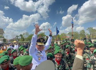Peringatan HUT ke-78 TNI, Pj Gubernur Sultra Tegaskan Pentingnya Sinergisitas TNI-Pemprov Peringatan HUT ke-78 TNI, Pj Gubernur Sultra Tegaskan Pentingnya Sinergisitas TNI-Pemprov