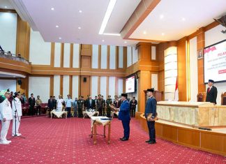 Pj Gubernur Sultra Lantik Bupati Koltim dan Pj Bupati Bombana Pj Gubernur Sultra Lantik Bupati Koltim dan Pj Bupati Bombana