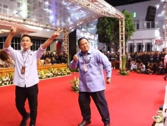 Aksi Prabowo Joget di KPU, Sita Perhatian Publik Aksi Prabowo Joget di KPU, Sita Perhatian Publik