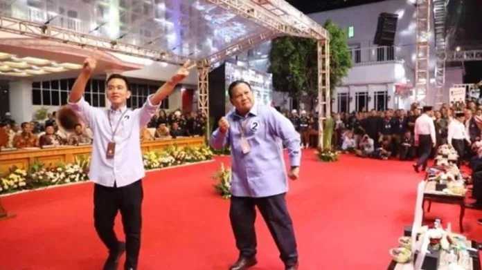 Aksi Prabowo Joget di KPU, Sita Perhatian Publik