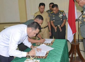 Korem 143/HO dan Kadin Kota Kendari Teken MoU Pemanfaatan Lahan Tidur untuk Ketahanan Pangan Korem 143/HO dan Kadin Kota Kendari Teken MoU Pemanfaatan Lahan Tidur untuk Ketahanan Pangan