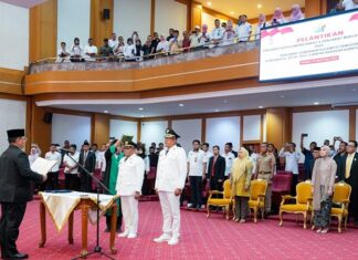 Pj Gubernur Sultra Lantik Muhammad Yusup dan La Ode Butolo sebagai Pj Wali Kota Kendari dan Pj Bupati Muna Barat Pj Gubernur Sultra Lantik Muhammad Yusup dan La Ode Butolo sebagai Pj Wali Kota Kendari dan Pj Bupati Muna Barat