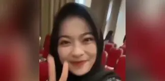 Anggota KPPS di Pangandaran Dipecat Usai Unggah Video Salam 2 Jari dan Sebut Nama Prabowo Anggota KPPS di Pangandaran Dipecat Usai Unggah Video Salam 2 Jari dan Sebut Nama Prabowo