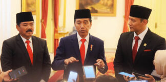 Presiden Jokowi Lantik Hadi Tjahjanto Jadi Menko Polhukam dan AHY Jadi Menteri ATR Presiden Jokowi Lantik Hadi Tjahjanto Jadi Menko Polhukam dan AHY Jadi Menteri ATR