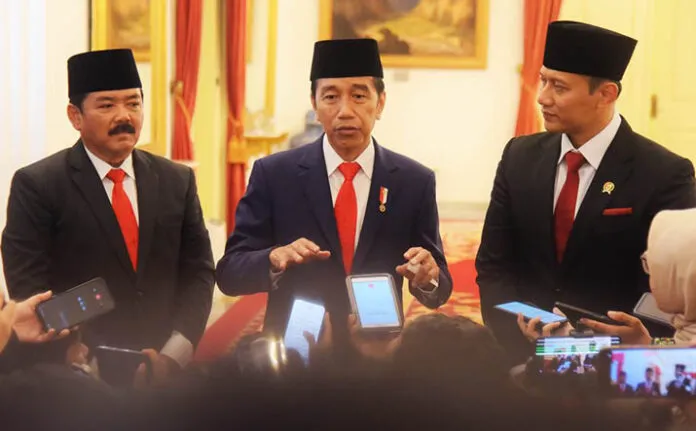 ahy_lantik Presiden Jokowi Lantik Hadi Tjahjanto Jadi Menko Polhukam dan AHY Jadi Menteri ATR