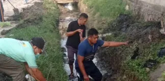 DPRD Kendari Rutin Gelar Aksi Bersih-Bersih Kota Mendukung Pencegahan Banjir DPRD Kendari Rutin Gelar Aksi Bersih-Bersih Kota Mendukung Pencegahan Banjir