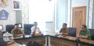 Pedagang Pasar Basah Mandonga Mengadu ke DPRD Kendari Soal Harga Kios Mahal Pedagang Pasar Basah Mandonga Mengadu ke DPRD Kendari Soal Harga Kios Mahal