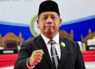 DPRD Minta Penataan Kota Kendari Harus Sesuai Perda RTRW DPRD Minta Penataan Kota Kendari Harus Sesuai Perda RTRW
