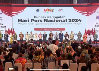 Pj Gubernur Sultra Hadiri Puncak HPN 2024: Pers Harus Jadi Perekat dan Pemersatu Bangsa Pj Gubernur Sultra Hadiri Puncak HPN 2024: Pers Harus Jadi Perekat dan Pemersatu Bangsa