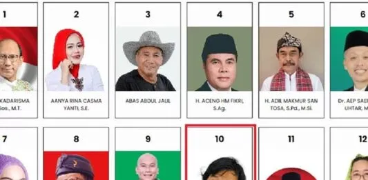 Suara Tembus 1 Juta, ini Alasan Komeng Pakai Foto Nyeleneh di Surat Suara DPD RI Suara Tembus 1 Juta, ini Alasan Komeng Pakai Foto Nyeleneh di Surat Suara DPD RI