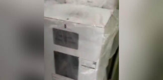 Viral! Kotak Suara di Kendari Ditemukan Tak Tersegel Viral! Kotak Suara di Kendari Ditemukan Tak Tersegel