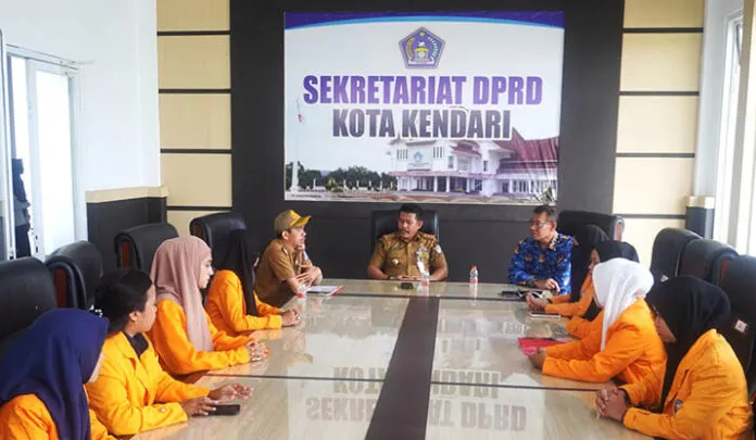 DPRD Kendari Berikan Pengalaman Dunia Kerja ASN kepada Mahasiswa UHO