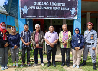 Sekda Sultra Tinjau Logistik Pemilu di Muna Barat, Pastikan Kesiapan Distribusi dan Antisipasi Cuaca Buruk Sekda Sultra Tinjau Logistik Pemilu di Muna Barat, Pastikan Kesiapan Distribusi dan Antisipasi Cuaca Buruk