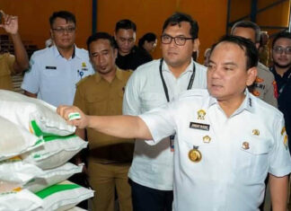 Stok Beras Aman Jelang Ramadan, Pj Gubernur Sultra Instruksikan Kontrol Distribusi Stok Beras Aman Jelang Ramadan, Pj Gubernur Sultra Instruksikan Kontrol Distribusi