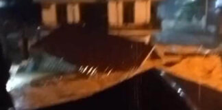 Banjir di Kendari, Rumah Warga di Jalan Lasolo Hanyut Terseret Arus Banjir di Kendari, Rumah Warga di Jalan Lasolo Hanyut Terseret Arus