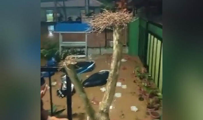 banjir2-Sampul Banjir Kembali Melanda Kota Kendari, Sejumlah Lokasi Terendam