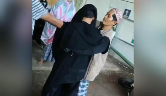 Pria Bercadar Menyusup ke Jemaah Wanita di Masjid Makassar Ditangkap Polisi