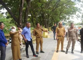 Banjir MTSN 1 Kendari: DPRD Desak The Park Mall Bangun Saluran Air Banjir MTSN 1 Kendari: DPRD Desak The Park Mall Bangun Saluran Air