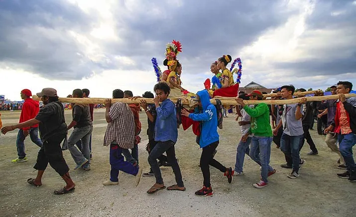5 Wisata Budaya Sultra : Menyaksikan Keindahan Tradisi di Bumi Anoa