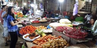 Harga Bahan Pokok di Kendari Stabil Jelang Lebaran Harga Bahan Pokok di Kendari Stabil Jelang Lebaran