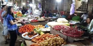 Harga Bahan Pokok di Kendari Stabil Jelang Lebaran Harga Bahan Pokok di Kendari Stabil Jelang Lebaran