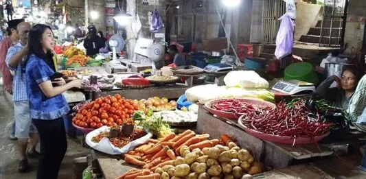 Harga Bahan Pokok di Kendari Stabil Jelang Lebaran Harga Bahan Pokok di Kendari Stabil Jelang Lebaran