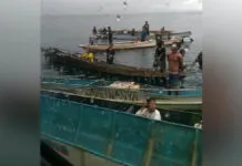 Protes Ombak Besar, Warga Tahan Kapal Cepat di Lautan Cempedak Konsel Protes Ombak Besar, Warga Tahan Kapal Cepat di Lautan Cempedak Konsel