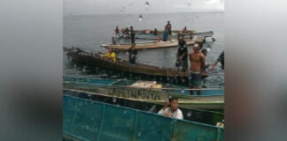 Protes Ombak Besar, Warga Tahan Kapal Cepat di Lautan Cempedak Konsel Protes Ombak Besar, Warga Tahan Kapal Cepat di Lautan Cempedak Konsel
